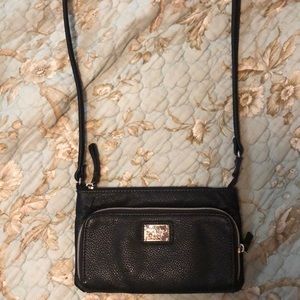 Relic Black cross body purse, approximately 6 inches across